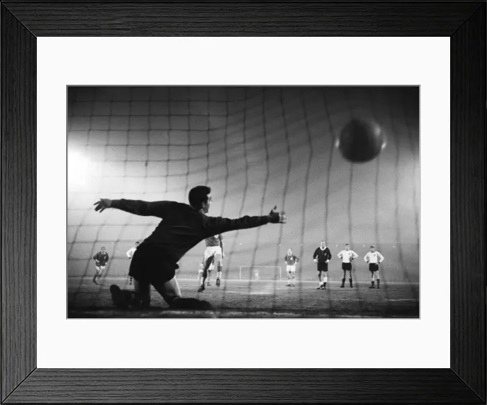 Framed Print : FA Cup Fourth Round Replay match at Anfield. Liverpool 2 v Burnley 1 Framed Print : FA Cup Fourth Round Replay match at Anfield. Liverpool 2 v Burnley 1