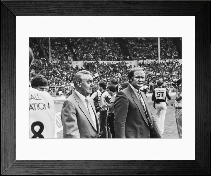 Framed Print : Charity Shield match at Wembley Stadium. Liverpool 0 v Manchester United 2 Framed Print : Charity Shield match at Wembley Stadium. Liverpool 0 v Manchester United 2