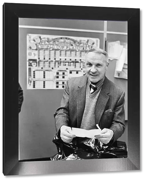 Former Liverpool manager Bill Shankly picks the Littlewoods lottery number