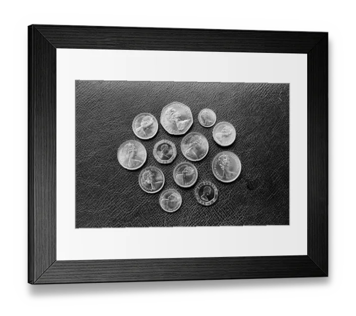 Framed Print : The new one pound coin. 12th April 1983