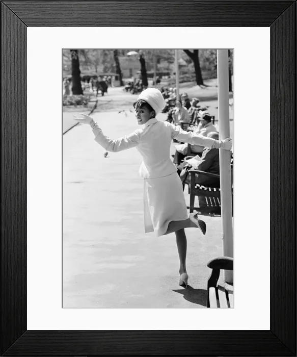 Framed Print : Diahann Carroll, American Singer and Actress, photo-call at Victoria Embankment Gardens Framed Print : Diahann Carroll, American Singer and Actress, photo-call at Victoria Embankment Gardens