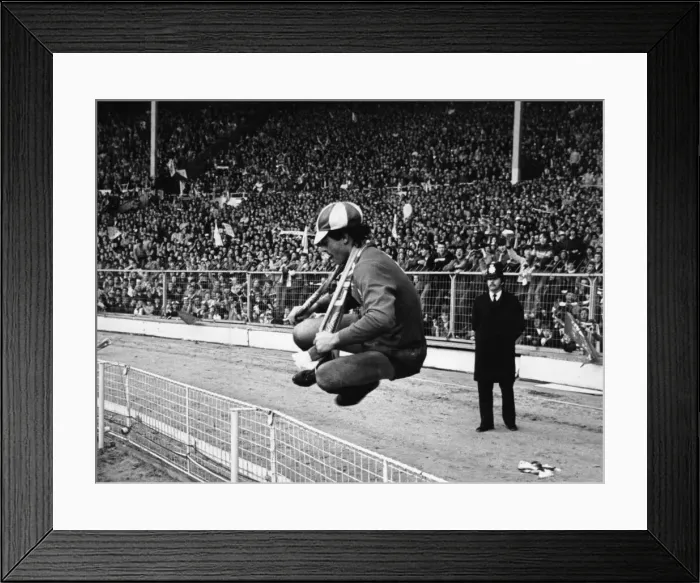 Framed Print : Milk Cup Final at Wembley Stadium. Liverpool 3 v Tottenham Hotspur 1 Framed Print : Milk Cup Final at Wembley Stadium. Liverpool 3 v Tottenham Hotspur 1