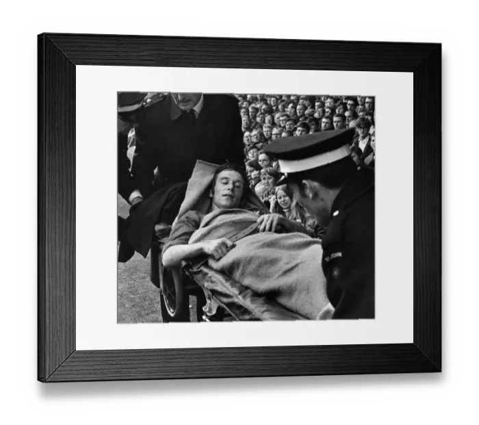 Framed Print : English League Division One match at Anfield. Liverpool 1 v Chelsea 0 Framed Print : English League Division One match at Anfield. Liverpool 1 v Chelsea 0