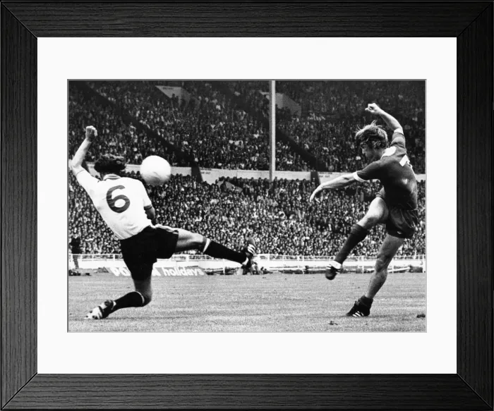 Framed Print : FA Charity Shield match at Wembley Stadium. Liverpool 0 v Manchester United 0 Framed Print : FA Charity Shield match at Wembley Stadium. Liverpool 0 v Manchester United 0