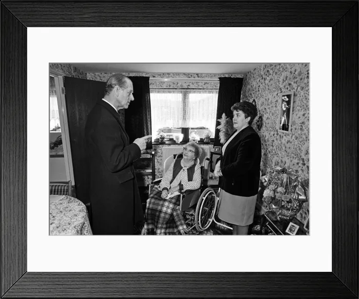 Framed Print : Prince Philip, Duke of Edinburgh visits Wavertree, Liverpool Framed Print : Prince Philip, Duke of Edinburgh visits Wavertree, Liverpool