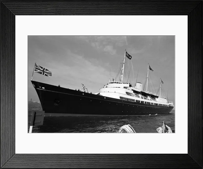 Framed Print : The Queen visits Port Sunlight as part of its 100th birthday celebrations