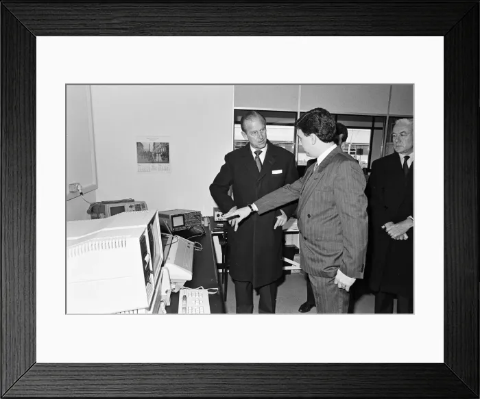 Framed Print : Prince Philip, Duke of Edinburgh visits Wavertree Technology Park, Liverpool Framed Print : Prince Philip, Duke of Edinburgh visits Wavertree Technology Park, Liverpool