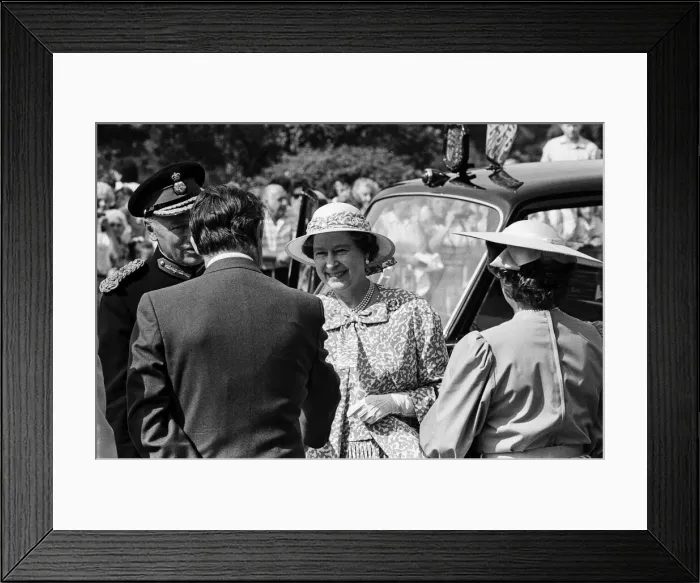 Framed Print : Queen Elizabeth II visits Port Sunlight as part of its 100th birthday celebrations Framed Print : Queen Elizabeth II visits Port Sunlight as part of its 100th birthday celebrations