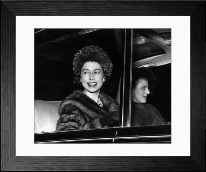 Framed Print : Queen Elizabeth II, in Merseyside to open the Langton River Entrance at Langton Dock