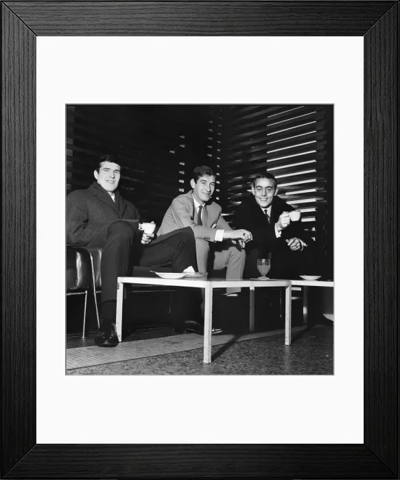 Framed Print : Liverpool footballers Ron Yeats, Geoff Strong and Ian St John enjoy a quick drink of Framed Print : Liverpool footballers Ron Yeats, Geoff Strong and Ian St John enjoy a quick drink of