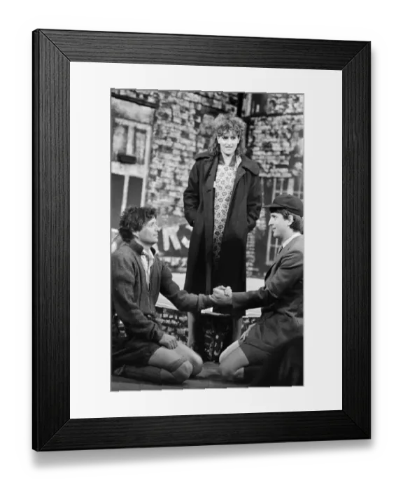 Framed Print : Photocall at the Playhouse Theatre in Liverpool before the opening of the original Framed Print : Photocall at the Playhouse Theatre in Liverpool before the opening of the original