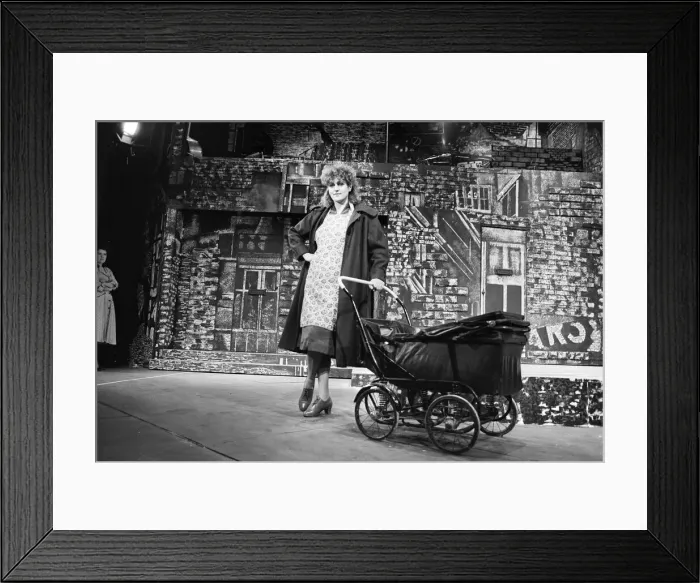 Framed Print : Photocall at the Playhouse Theatre in Liverpool before the opening of the original