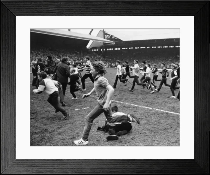Framed Print : English League Division One match at Anfield. Liverpool defeat Tottenham Hotspur Framed Print : English League Division One match at Anfield. Liverpool defeat Tottenham Hotspur