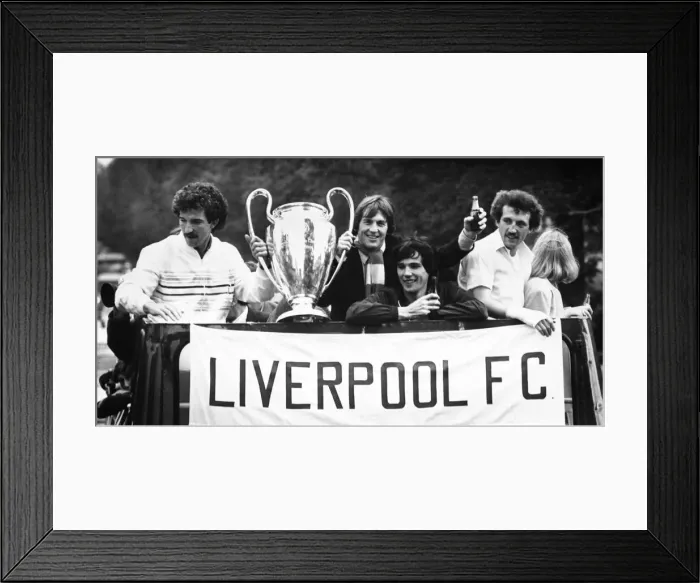 Framed Print : Liverpool footballers Graeme Souness, Kenny Dalglish and Alan Hansen show off