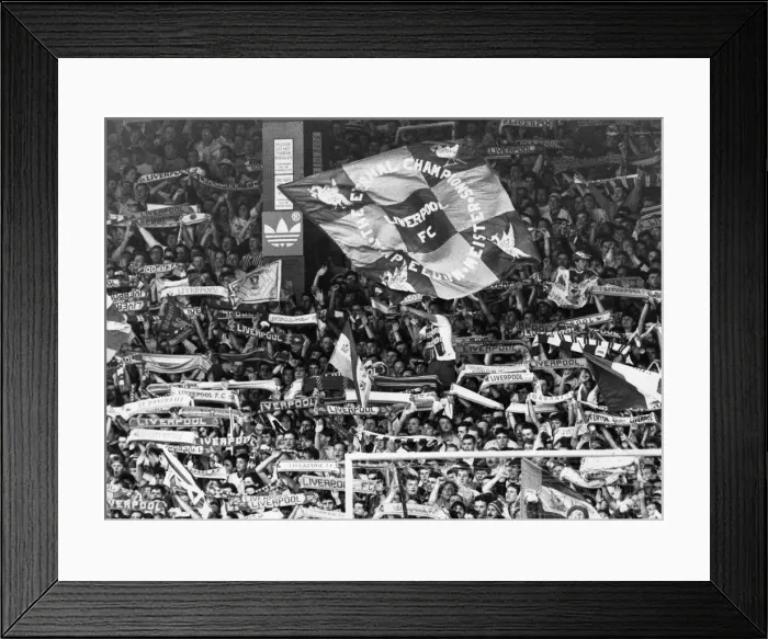 Framed Print : English League Division One match at Anfield. Liverpool 0 v Arsenal 2 Framed Print : English League Division One match at Anfield. Liverpool 0 v Arsenal 2