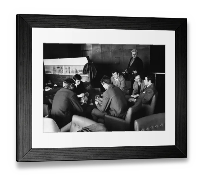 Framed Print : Record producer Stan Kelly chats with Liverpool footballer Ian Callaghan while teammates Framed Print : Record producer Stan Kelly chats with Liverpool footballer Ian Callaghan while teammates