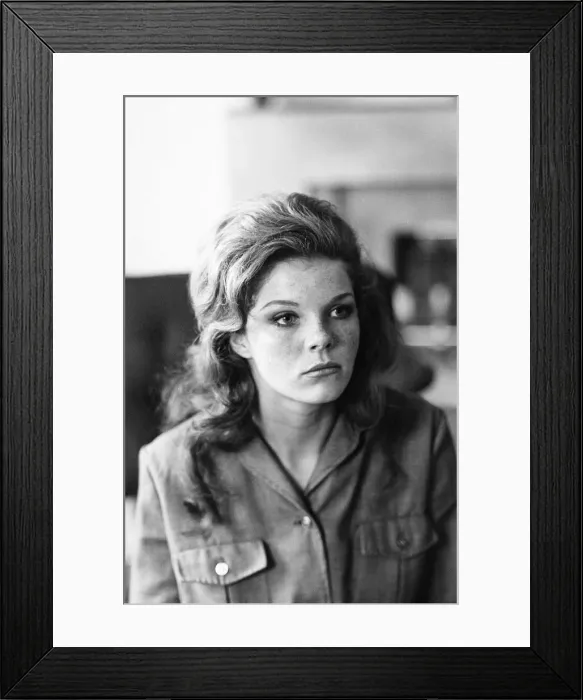 Framed Print : Samantha Eggar, British actress is interviewed by Donald Zec, Daily Mirror Journalist Framed Print : Samantha Eggar, British actress is interviewed by Donald Zec, Daily Mirror Journalist