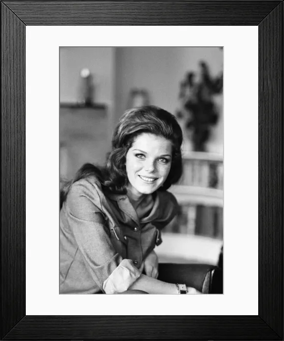 Framed Print : Samantha Eggar, British actress is interviewed by Donald Zec, Daily Mirror Journalist Framed Print : Samantha Eggar, British actress is interviewed by Donald Zec, Daily Mirror Journalist