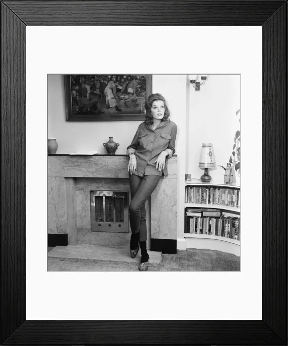 Framed Print : Samantha Eggar, British actress is interviewed by Donald Zec, Daily Mirror Journalist Framed Print : Samantha Eggar, British actress is interviewed by Donald Zec, Daily Mirror Journalist