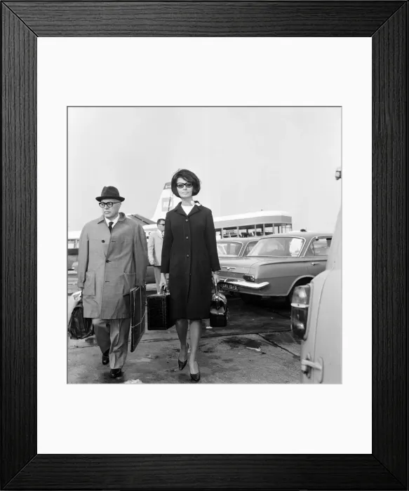 Framed Print : Sophia Loren arrives at London Airport after flying from Moscow where she won the Best
