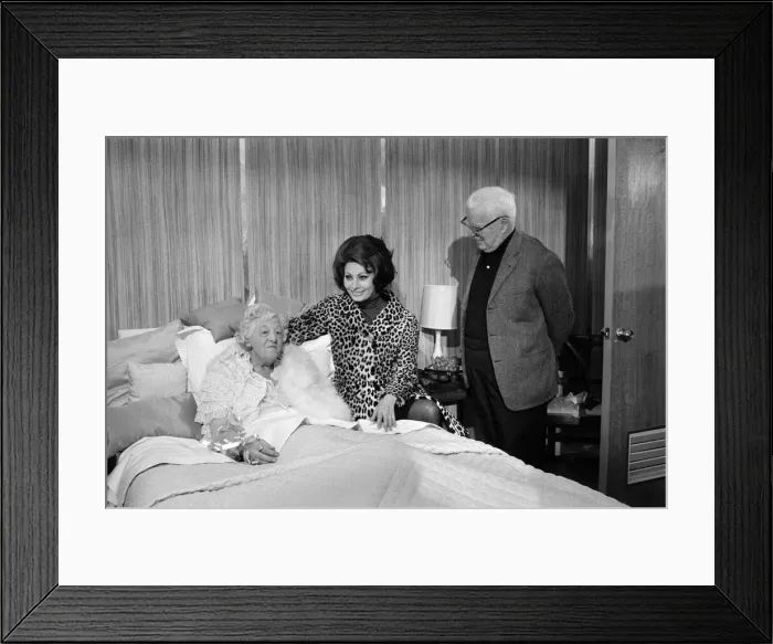 Framed Print : On the set of A Countess from Hong Kong, Charlie Chaplins new film