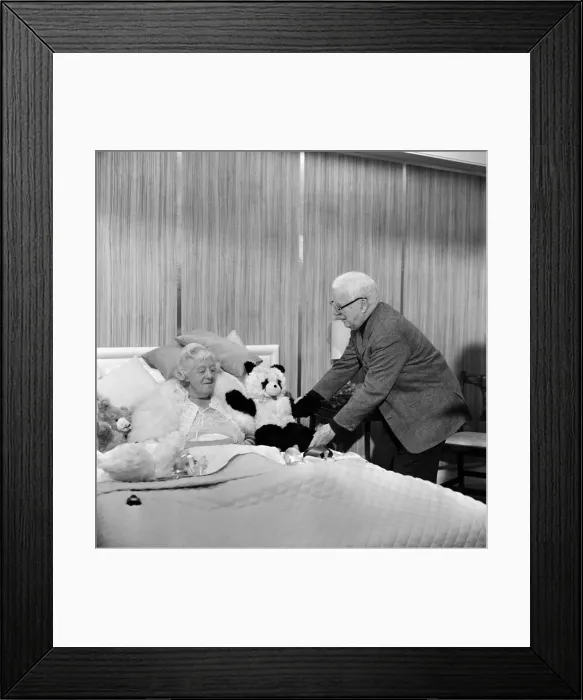 Framed Print : On the set of A Countess from Hong Kong, Charlie Chaplins new film Framed Print : On the set of A Countess from Hong Kong, Charlie Chaplins new film