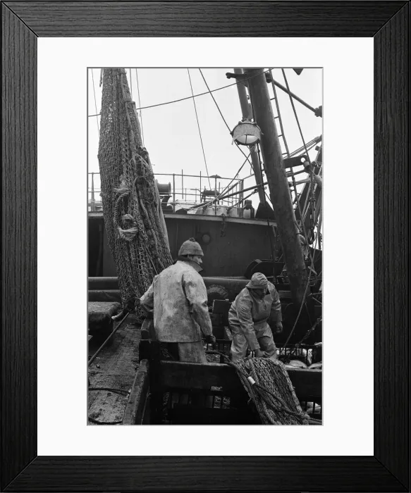 Framed Print : Scenes aboard Hull fishing trawler Ross Orion Framed Print : Scenes aboard Hull fishing trawler Ross Orion