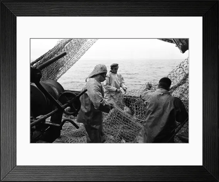 Framed Print : Scenes aboard Hull fishing trawler Ross Orion