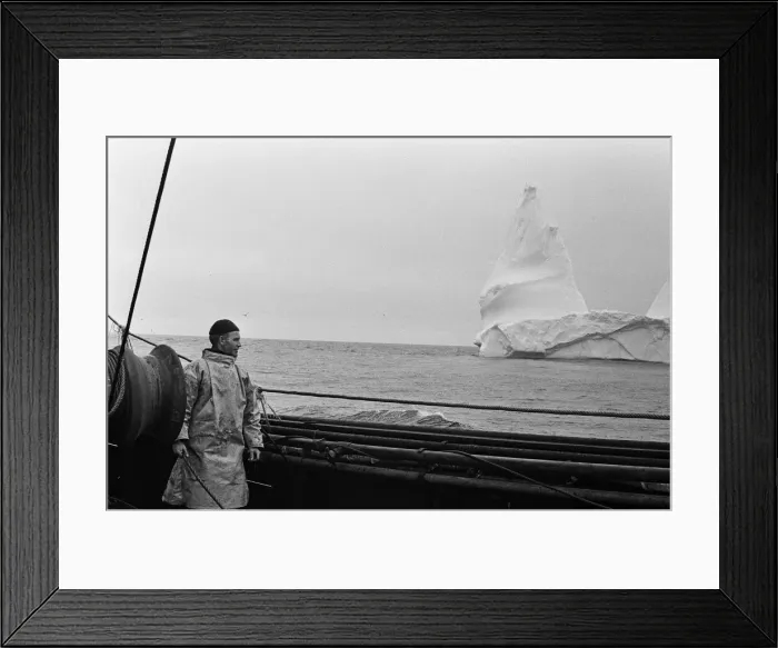 Framed Print : Scenes aboard Hull fishing trawler Ross Orion Framed Print : Scenes aboard Hull fishing trawler Ross Orion