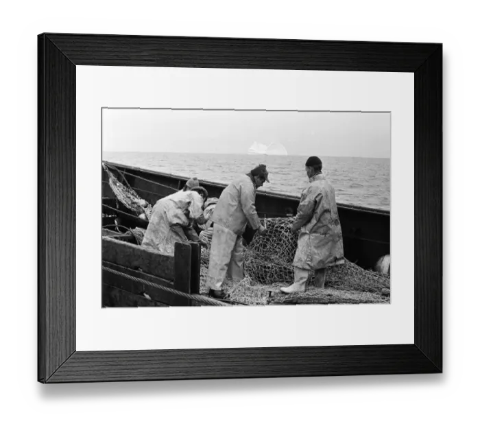 Framed Print : Scenes aboard Hull fishing trawler Ross Orion Framed Print : Scenes aboard Hull fishing trawler Ross Orion