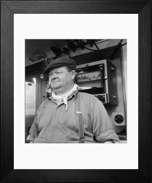 Framed Print : Scenes aboard Hull fishing trawler Ross Orion Framed Print : Scenes aboard Hull fishing trawler Ross Orion