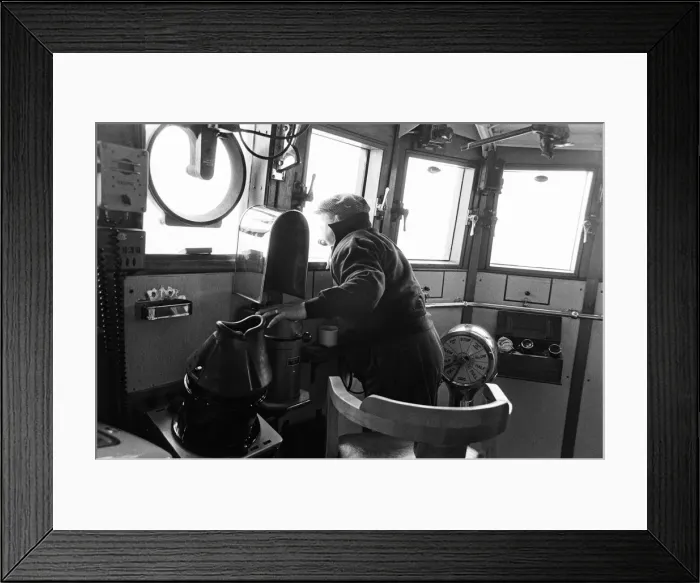Framed Print : Scenes aboard Hull fishing trawler Ross Orion Framed Print : Scenes aboard Hull fishing trawler Ross Orion