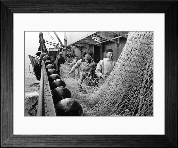 Framed Print : Scenes aboard Hull fishing trawler Ross Orion Framed Print : Scenes aboard Hull fishing trawler Ross Orion