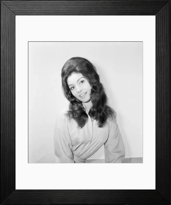 Framed Print : Rosanna Schiaffino, Italian actress, is interviewed by Mirror Journalist Donald Zec Framed Print : Rosanna Schiaffino, Italian actress, is interviewed by Mirror Journalist Donald Zec