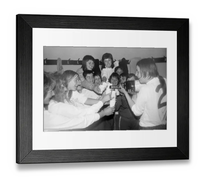 Framed Print : Womens International Football, England v France match. Final score 2- 0 to England