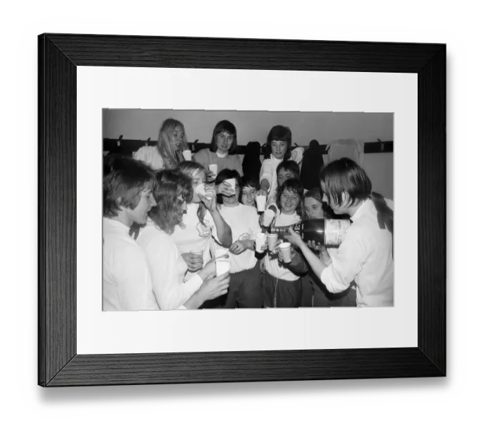 Framed Print : Womens International Football, England v France match. Final score 2- 0 to England