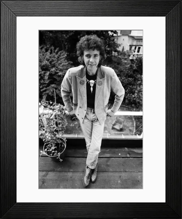 Framed Print : Singer and Actor David Essex. 30th August 1983 Framed Print : Singer and Actor David Essex. 30th August 1983