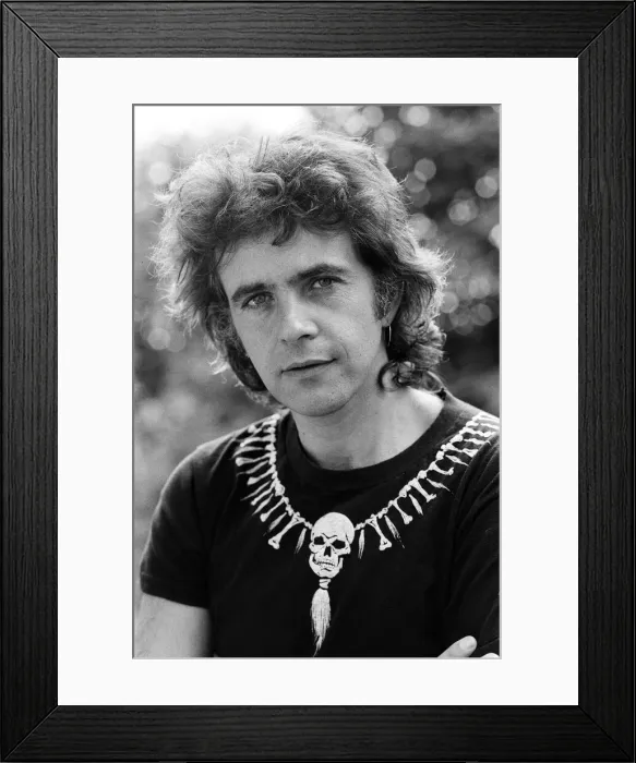 Framed Print : Singer and Actor David Essex. 30th August 1983 Framed Print : Singer and Actor David Essex. 30th August 1983