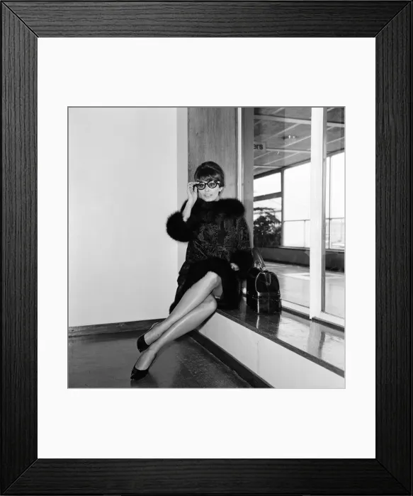 Framed Print : Sophia Loren at London Airport leaving for a weekend in Paris Framed Print : Sophia Loren at London Airport leaving for a weekend in Paris