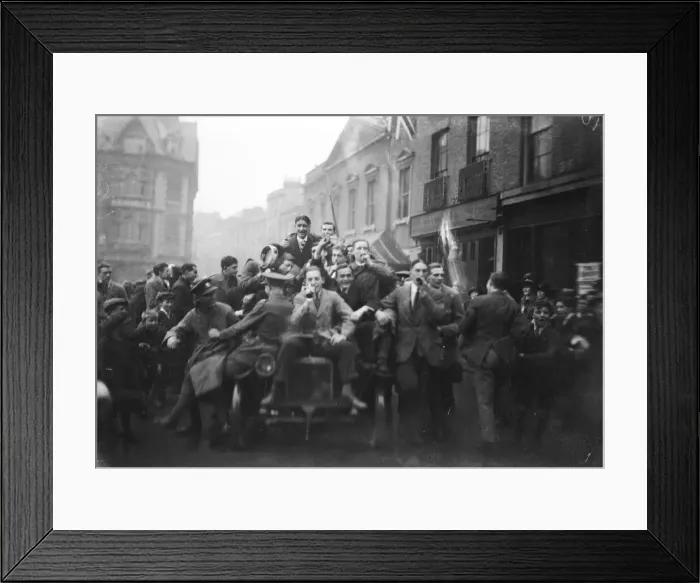Framed Print : Armistice Celebrated. Cambridge let itself go Framed Print : Armistice Celebrated. Cambridge let itself go