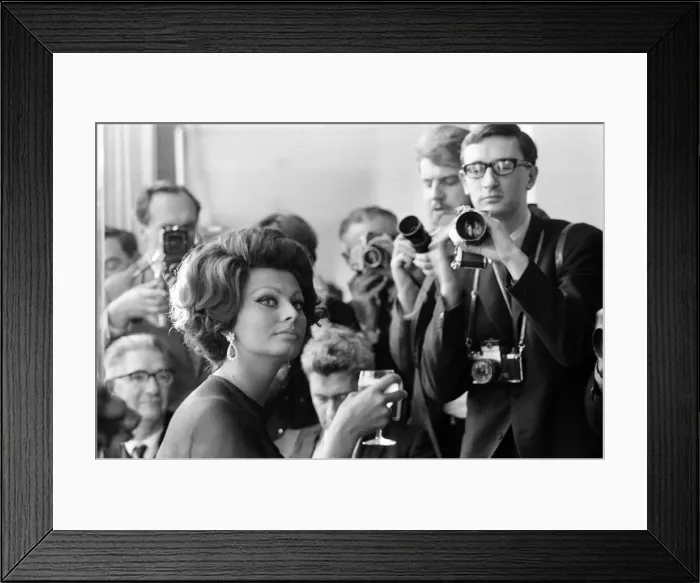 Framed Print : Sophia Loren at a press conference at the Savoy Hotel, London Framed Print : Sophia Loren at a press conference at the Savoy Hotel, London