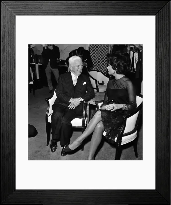 Framed Print : Sophia Loren and Charlie Chaplin at a press conference at the Savoy Hotel, London Framed Print : Sophia Loren and Charlie Chaplin at a press conference at the Savoy Hotel, London