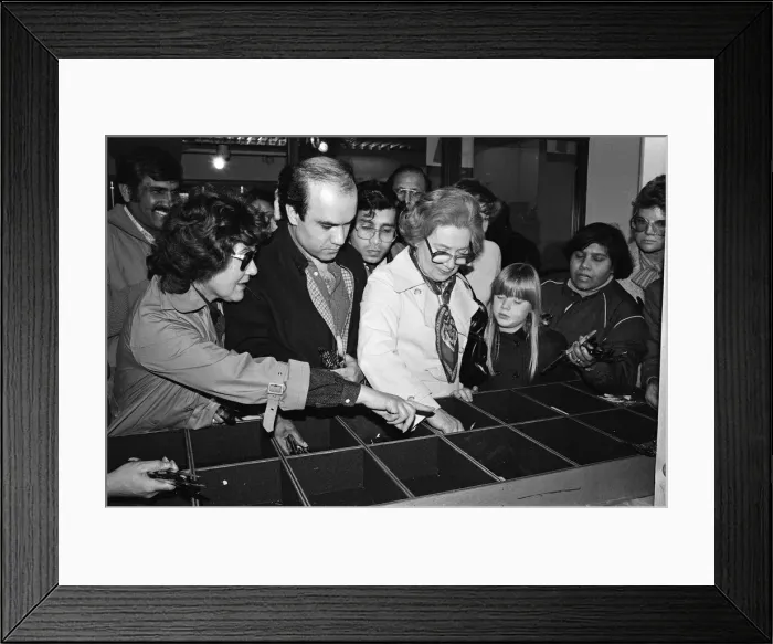 Framed Print : Harrods was besieged today on the last day of their sale Framed Print : Harrods was besieged today on the last day of their sale