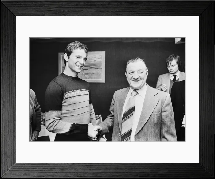 Framed Print : Israeli international footballer Avi Cohen skiing hands with Liverpool manager Bob Framed Print : Israeli international footballer Avi Cohen skiing hands with Liverpool manager Bob