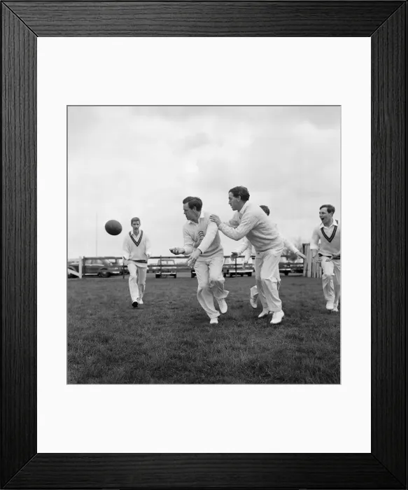 Framed Print : Essex Cricket Team Photocall at the Old Blue Rugby Football Club, Fairlop, Essex Framed Print : Essex Cricket Team Photocall at the Old Blue Rugby Football Club, Fairlop, Essex