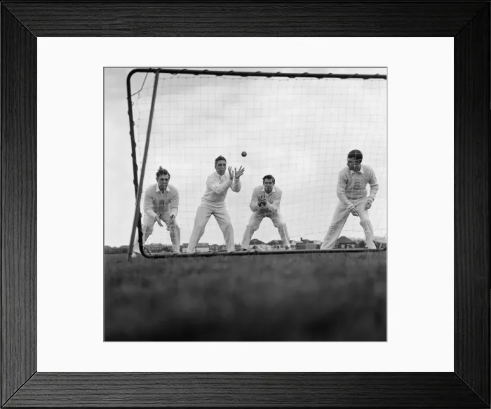 Framed Print : Essex Cricket Team Photocall at the Old Blue Rugby Football Club, Fairlop, Essex Framed Print : Essex Cricket Team Photocall at the Old Blue Rugby Football Club, Fairlop, Essex