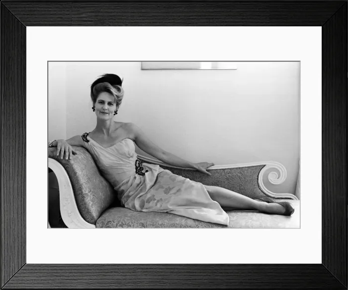 Framed Print : Lindka Cierach, who designed the wedding dress for the Duchess of York. 7th August 1986 Framed Print : Lindka Cierach, who designed the wedding dress for the Duchess of York. 7th August 1986