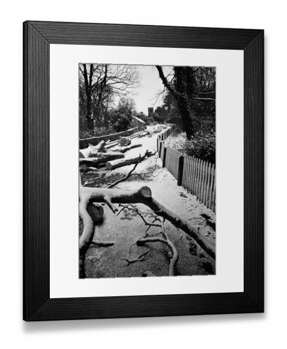 Framed Print : Snow scenes in Cleveland. 1975 Framed Print : Snow scenes in Cleveland. 1975