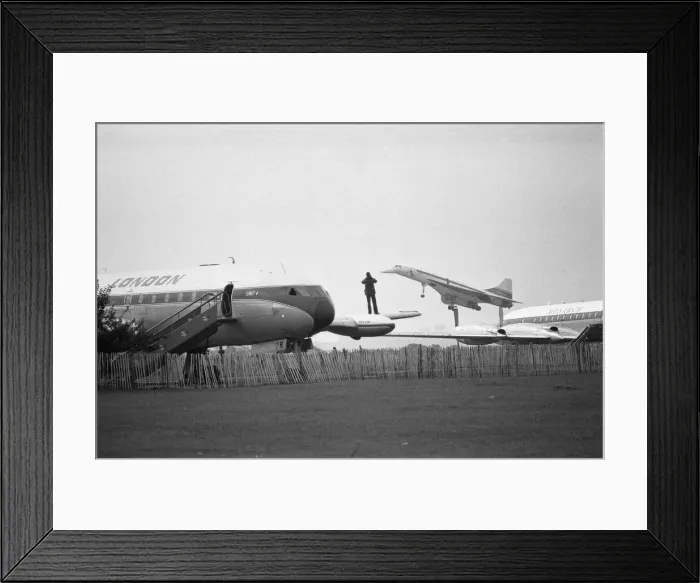 Framed Print : On a fine August day in 1977, Concorde 101 touches down at her final home at Duxford Framed Print : On a fine August day in 1977, Concorde 101 touches down at her final home at Duxford