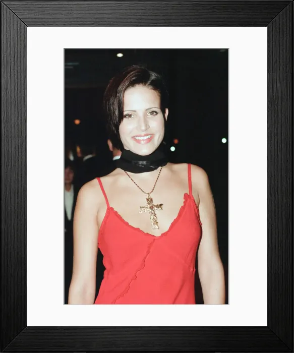 Framed Print : Titanic 1997 film premiere at the Empire in Leicester Square, London